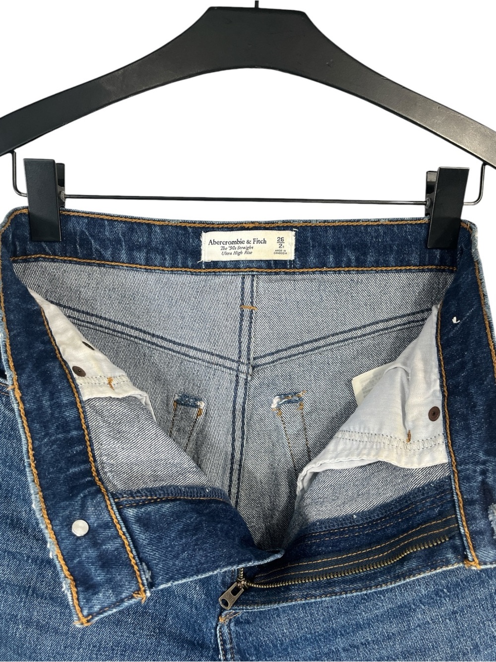 Abercrombie & Fitch Ultra High Rise 90s Straight Jean size 26 in Dark Wash - Picture 4 of 7